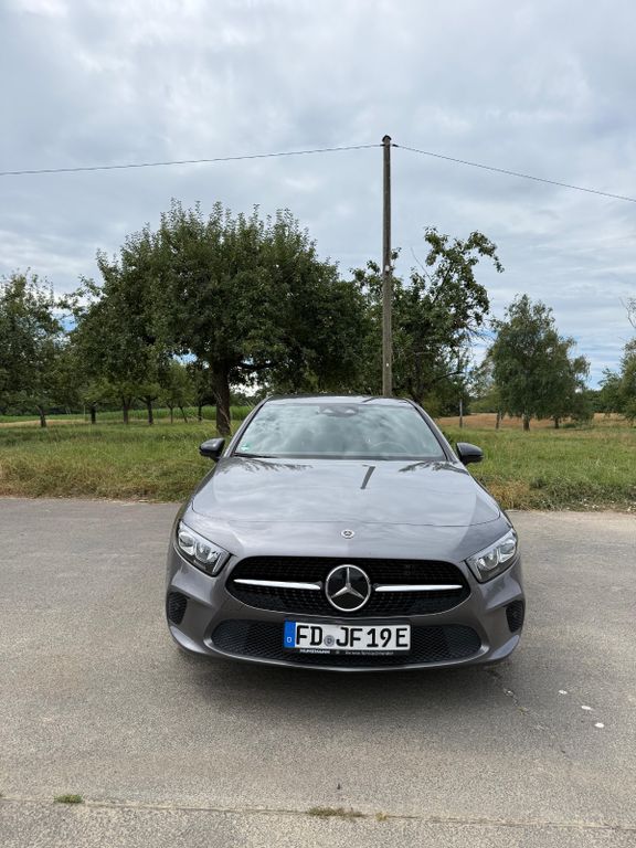 Bild des Angebotes Mercedes-Benz 250 e