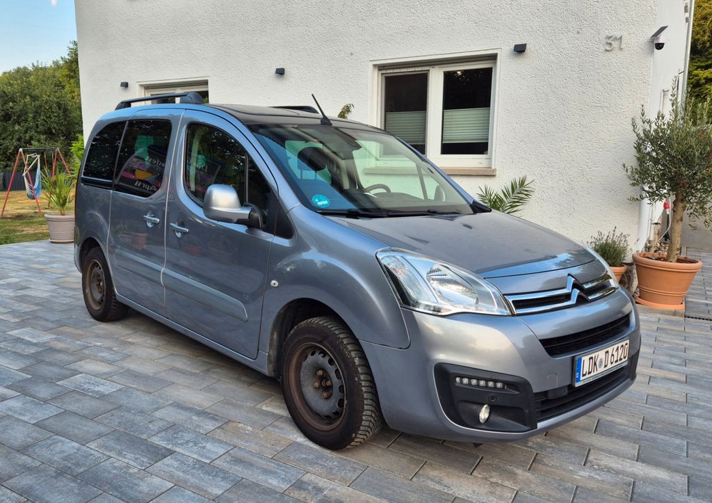 Bild des Angebotes Citroën Berlingo PureTech 110 S&S Multispace Shine M...
