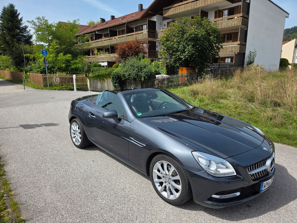 Bild des Angebotes Mercedes-Benz SLK 200 Airscarf Navi Leder