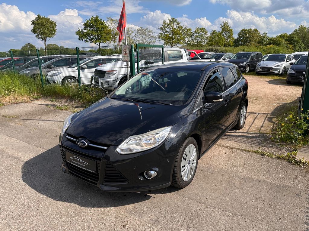 Bild des Angebotes Ford Focus Turn. Titanium Zahnriemen/TÜV/Service NEU