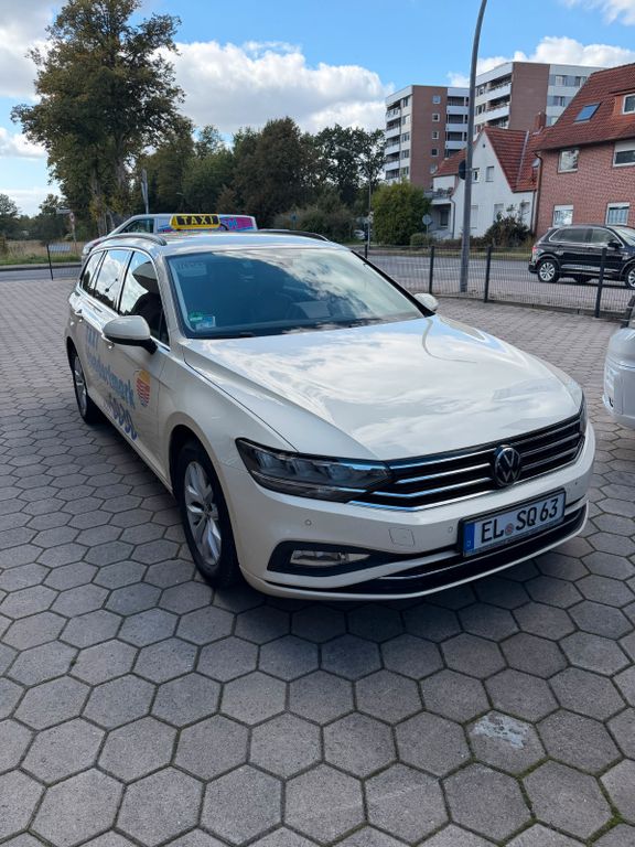 Bild des Angebotes Volkswagen Passat Taxi  scheckheftgepflegt bei VW
