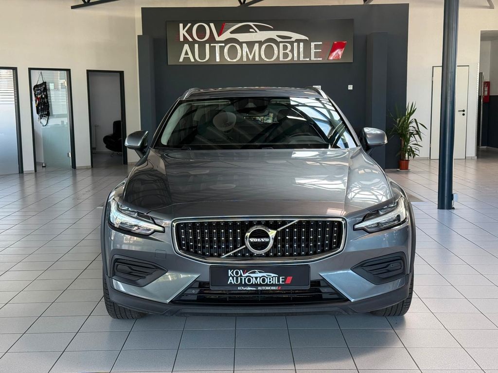 Bild des Angebotes Volvo V60 Cross Country D3 AWD Geartronic Pro