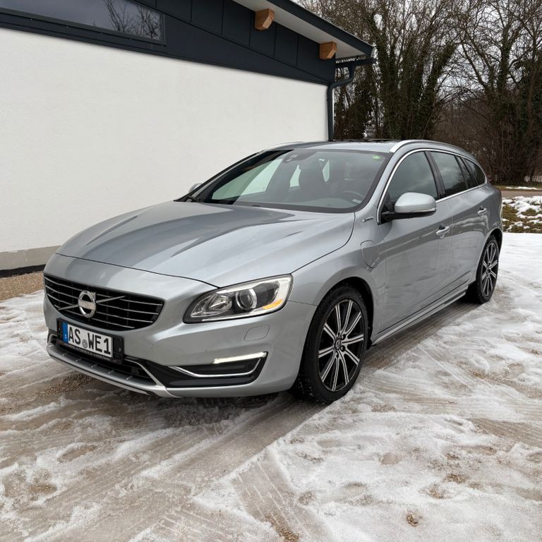Bild des Angebotes Volvo V60 D6 TWIN ENGINE Plug-in-Hybrid Summum Summum