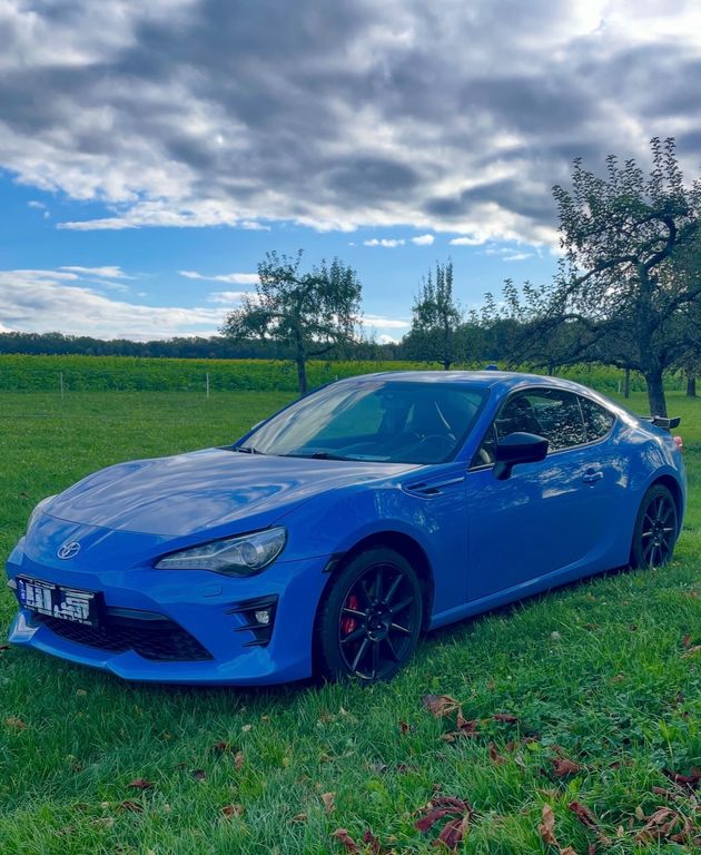 Toyota GT86 Dragon Edition * Sportauspuff * 18 Zoll