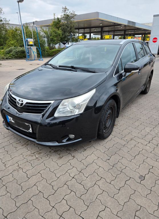 Bild des Angebotes Toyota Avensis Combi Sol 2.0 D-4D Sol