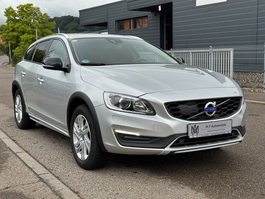 Bild des Angebotes Volvo V60 2.0 D4 Plus Kinetic | LED | Temp.| AHK |