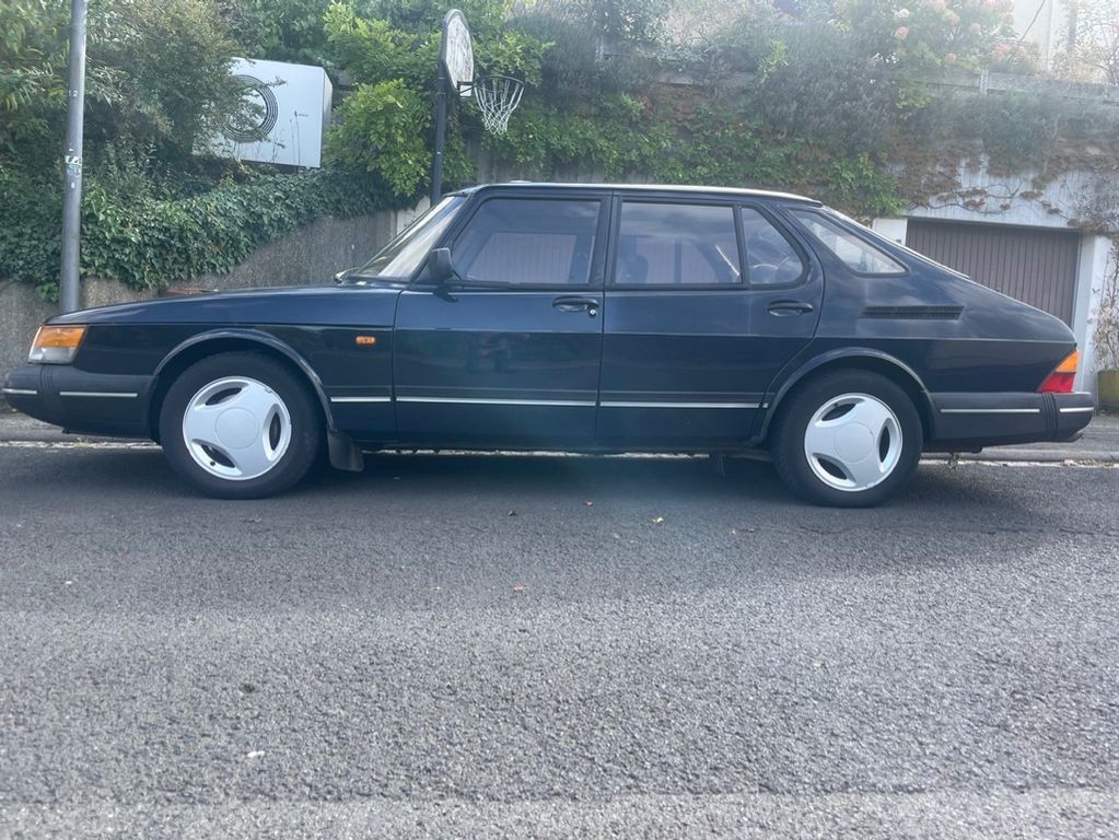Bild des Angebotes Saab 900