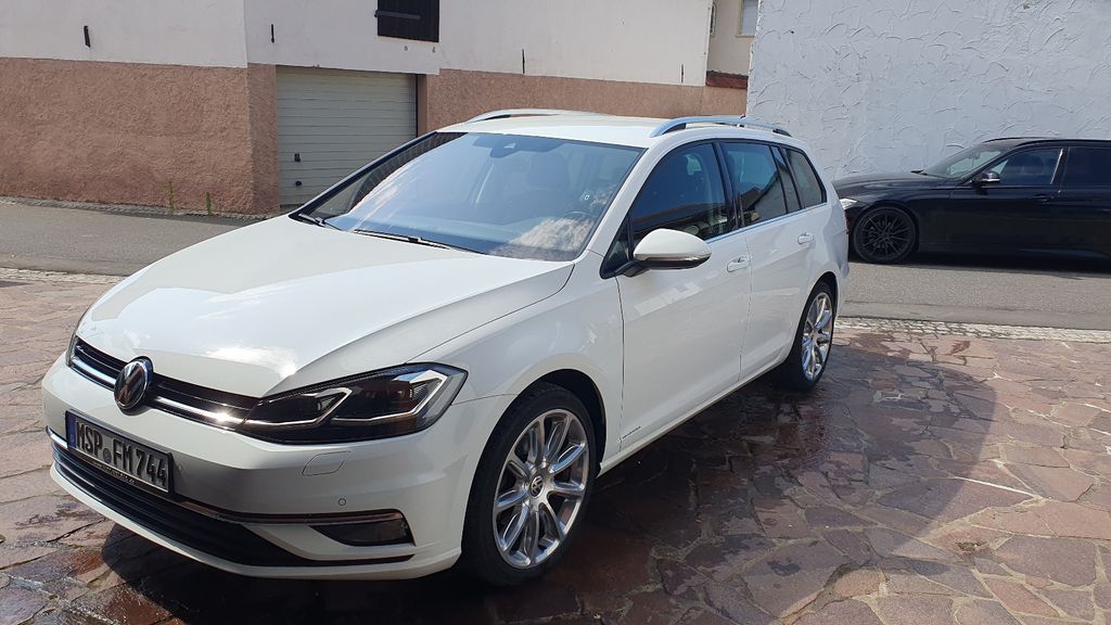 Bild des Angebotes Volkswagen Golf 2.0 TDI SCR DSG Highline Variant Highline