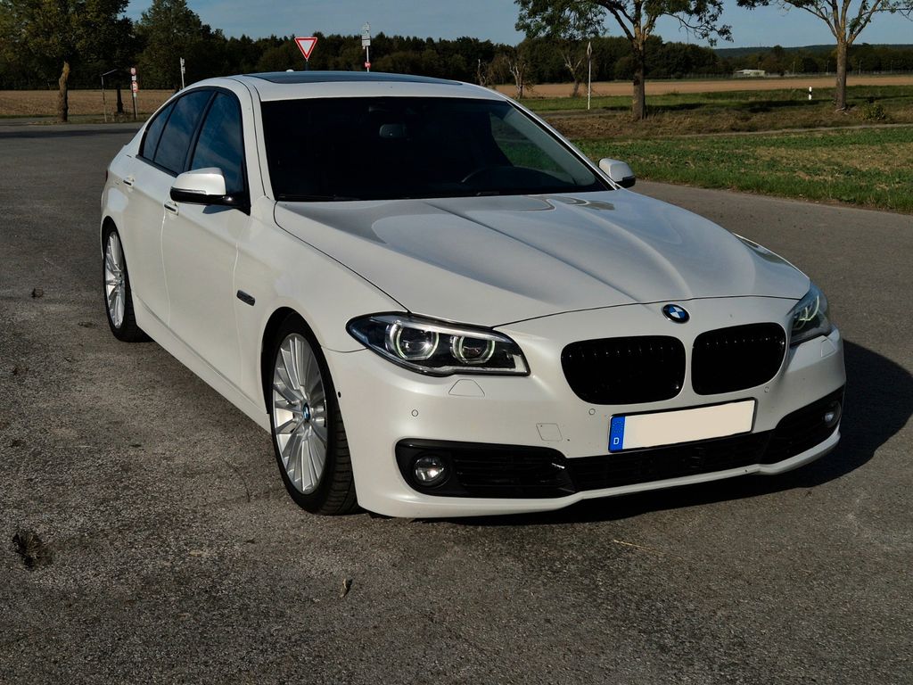 Bild des Angebotes BMW 550i xDrive LCI Luxury Line Vollausstattung