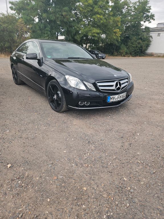 Bild des Angebotes Mercedes-Benz E 200 Coupé E 200 CGI BlueEFFICIENCY Avantgarde