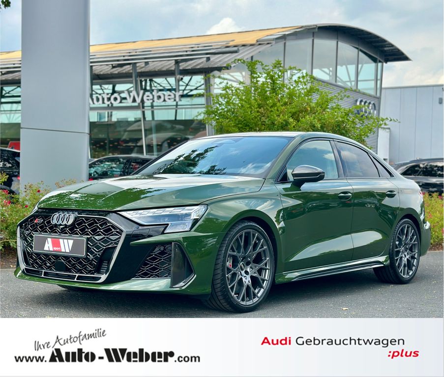 Bild des Angebotes Audi RS3 LIMO BRITISH RACING GREEN SCHALE KERAMIK CAR