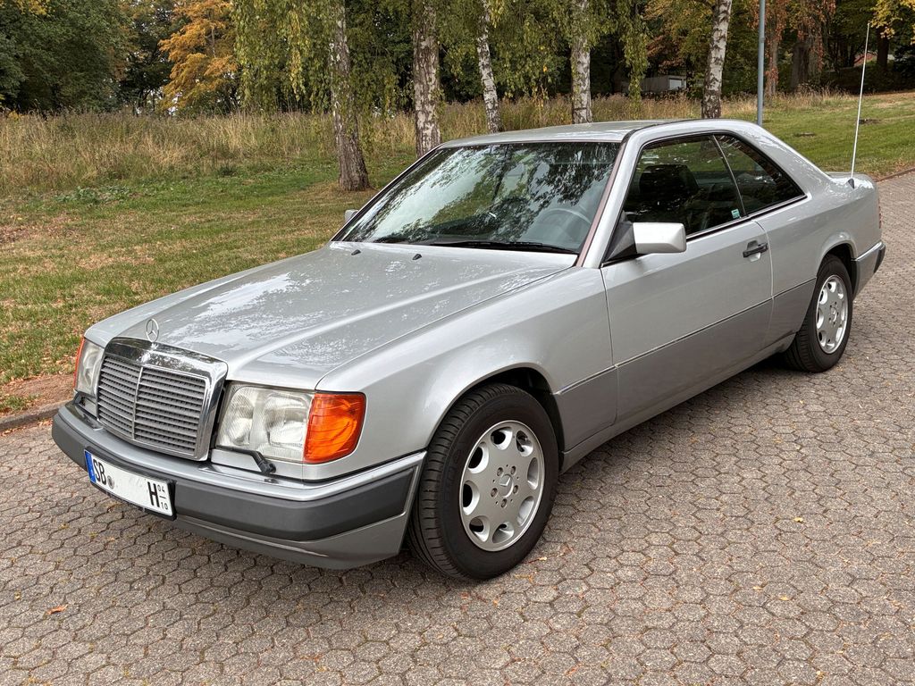 Bild des Angebotes Mercedes-Benz 320 CE E320 Coupe Autom/Leder/Klima/Schiebedach