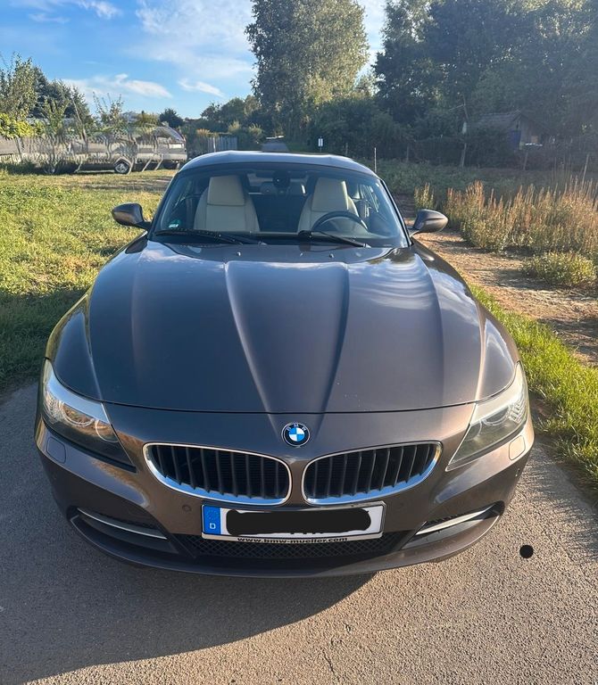 Bild des Angebotes BMW Z4 sDrive23i in wunderschöner Farbkombi