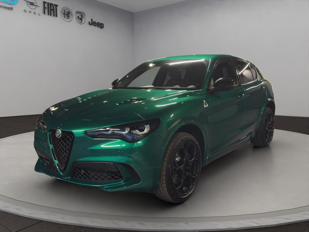 Alfa Romeo Stelvio Quadrifoglio Q4 Akrapovic Tech Paket 21