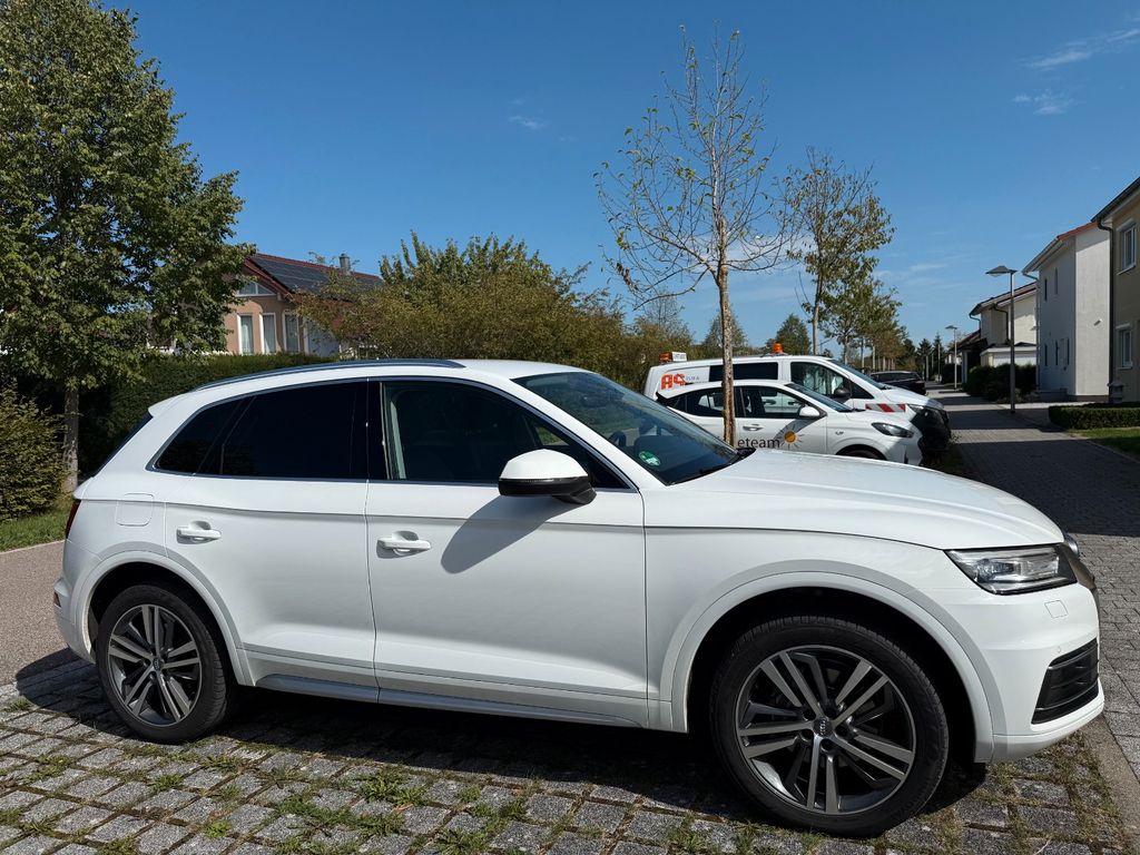 Bild des Angebotes Audi Q5 40 TDI quattro sport