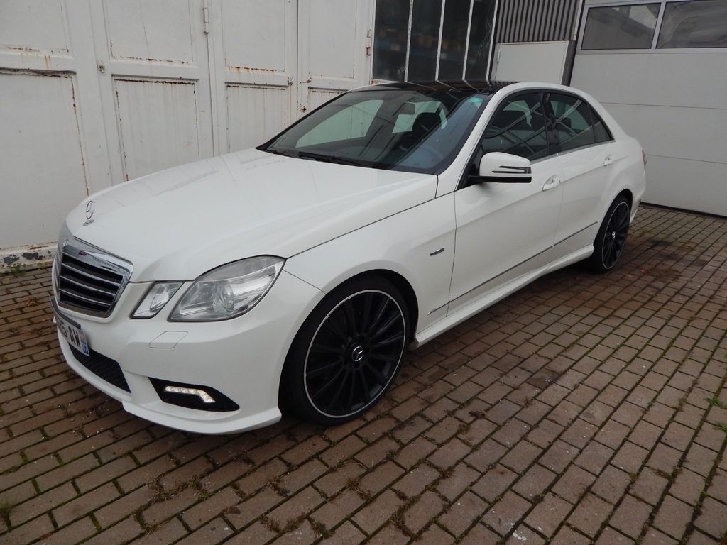 Bild des Angebotes Mercedes-Benz E 250 CDI AMG 20 Zoll Felgen PANORAMA