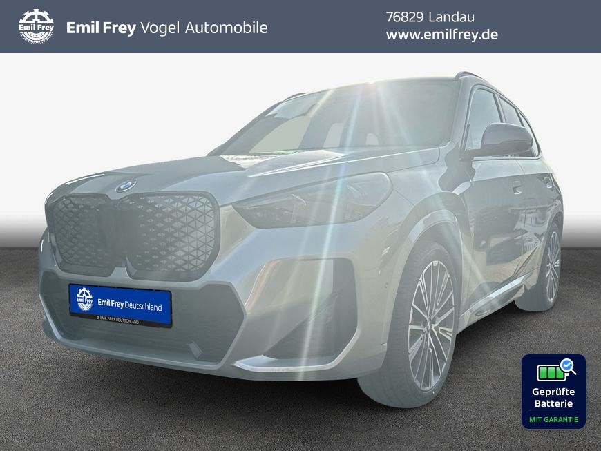 Bild des Angebotes BMW iX1 xDrive30 M Sportpaket 230 kW, 5-türig (Strom