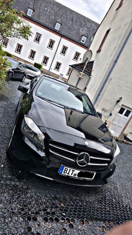 Bild des Angebotes Mercedes-Benz A 180 Style Edition *TOP GEPFLEGT*