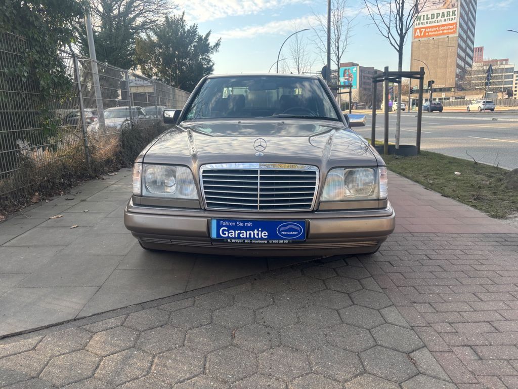 Bild des Angebotes Mercedes-Benz 260 Automatik, Klima, Guter Zustand