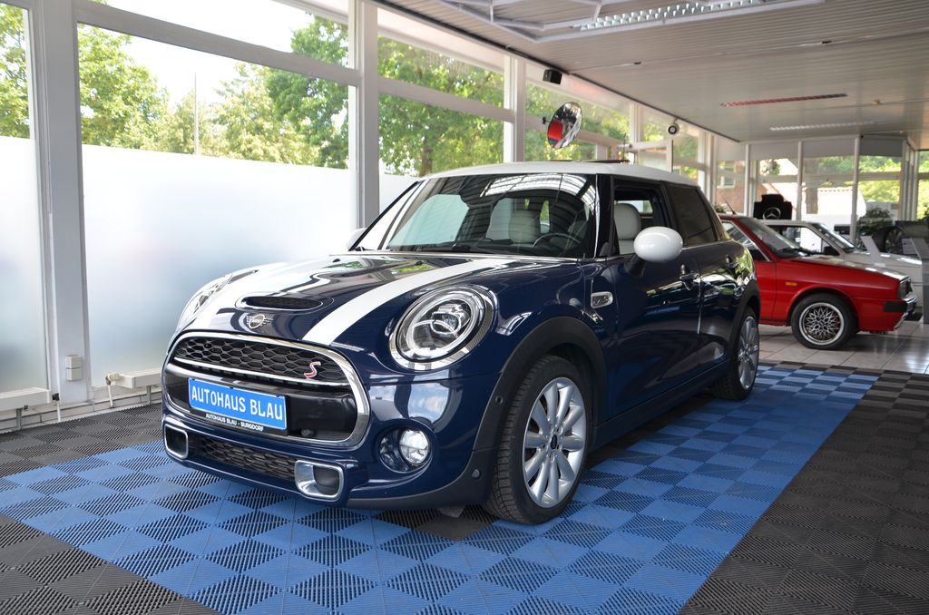 Bild des Angebotes MINI Cooper SD *AUTOMATIK*5-TRG*LED*NAVI*97TKM!*PANO*