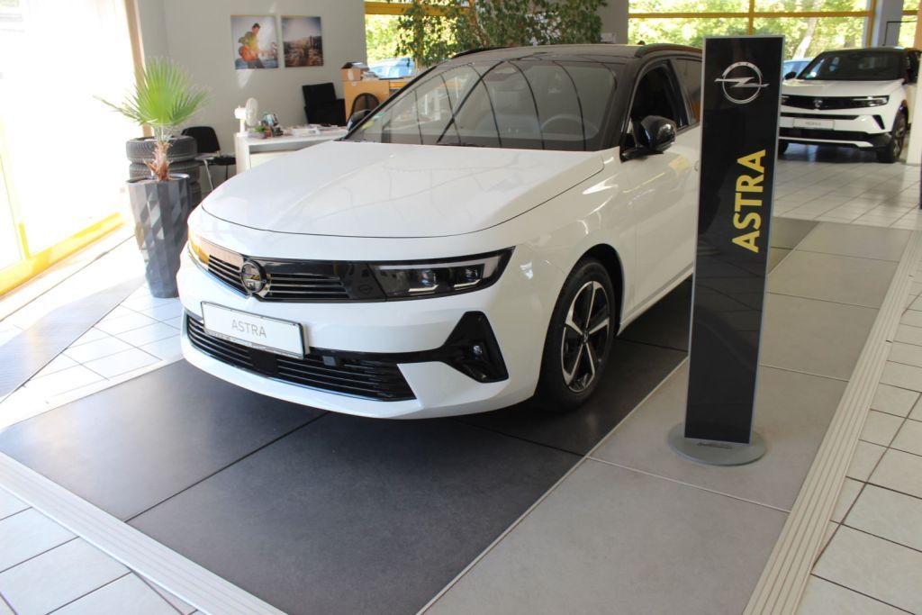 Bild des Angebotes Opel Astra Sports Tourer 1.2 Turbo Hybrid 48 V GS