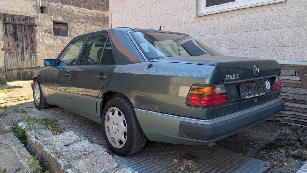 Bild des Angebotes Mercedes-Benz W124 230E TÜV neu, 8fach bereift, Bremse Neu