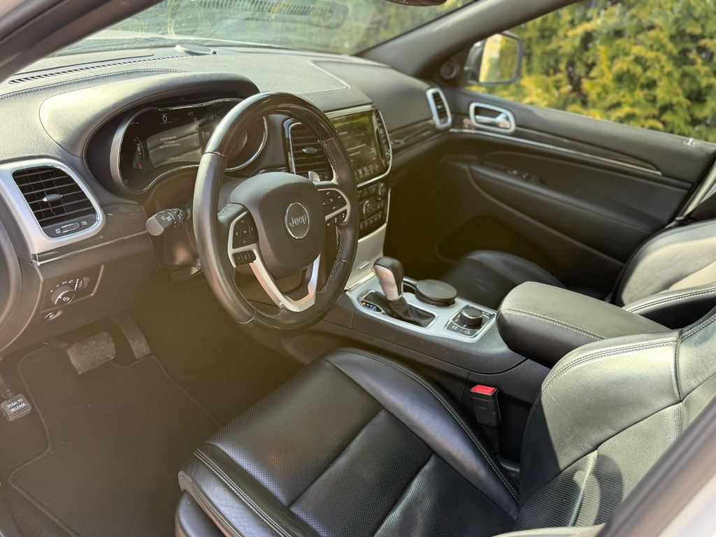 Bild des Angebotes Jeep Grand Cherokee 3.0l V6 MultiJet 184kW Overla...