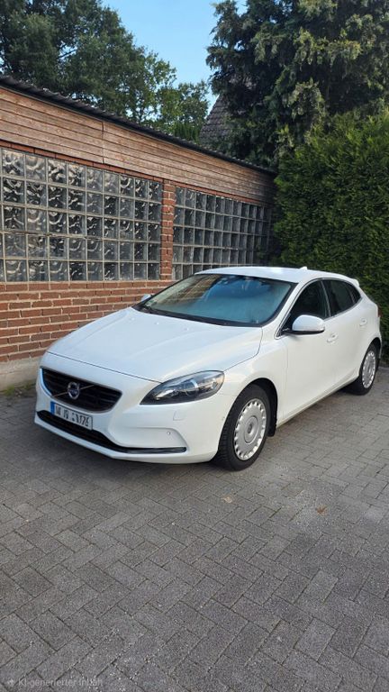 Bild des Angebotes Volvo V40 D3 Summum Keyless