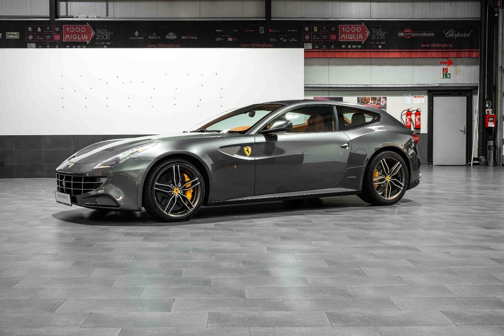 Ferrari FF 6,3 V12 4x4