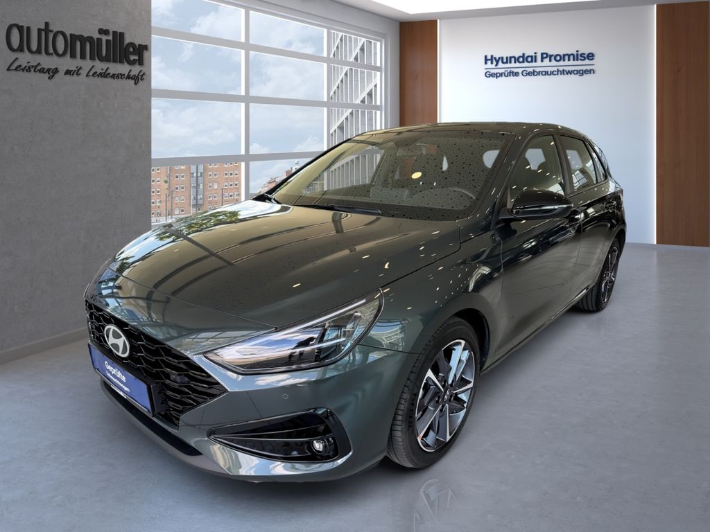 Bild des Angebotes Hyundai i30 ADVANTAGE AUT Fernlichtass. Kam. KlimaA LED