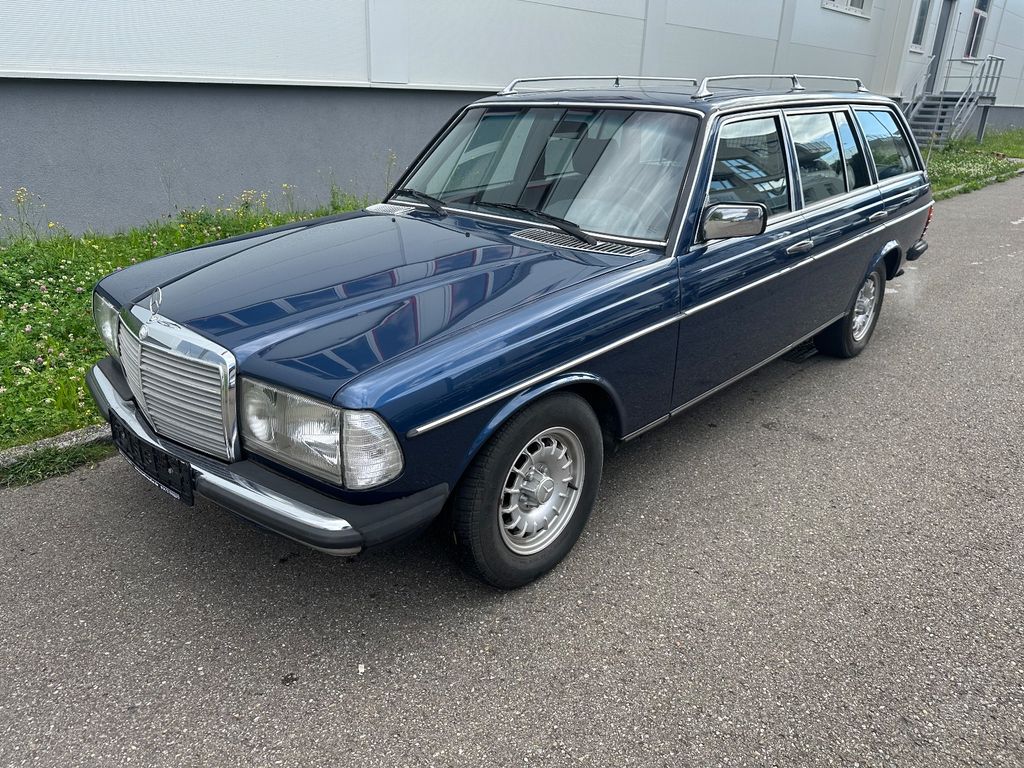 Bild des Angebotes Mercedes-Benz 280TE*AUTOMATIK*SCHIEBEDACH*ALUFELGEN*BECKER*AHK