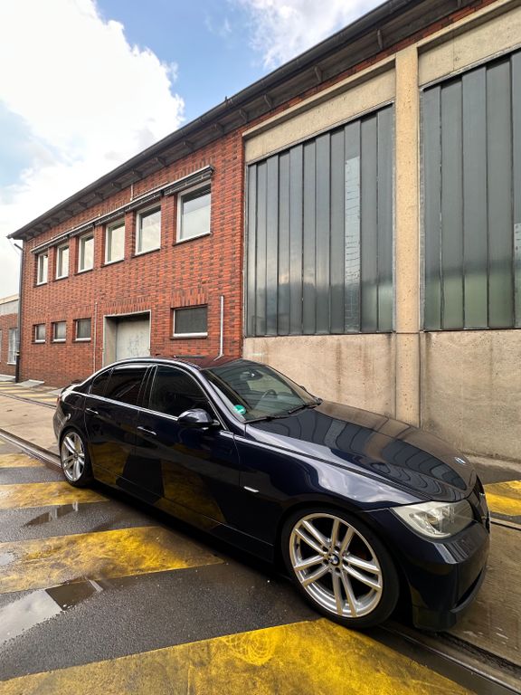 Bild des Angebotes BMW E90 325i