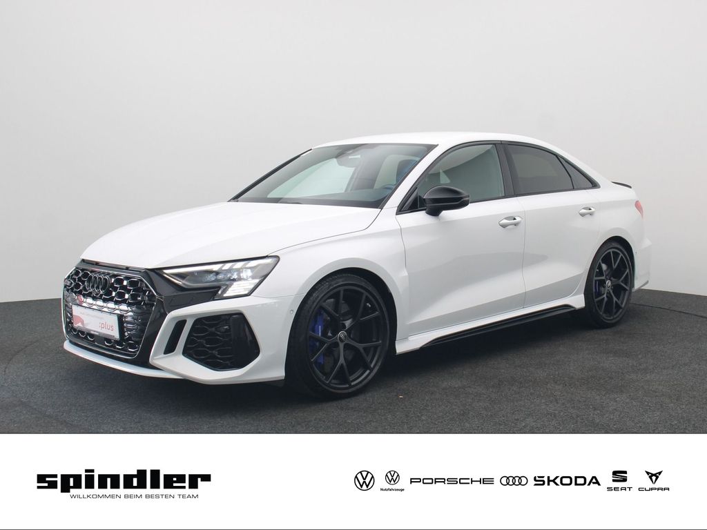 Bild des Angebotes Audi RS 3 Limousine TFSI quattro S-tronic / Vmax290
