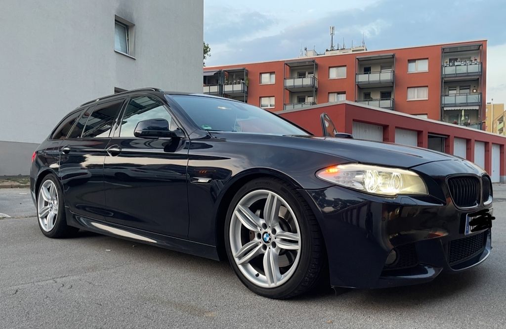 Bild des Angebotes BMW 530d xDrive Touring -