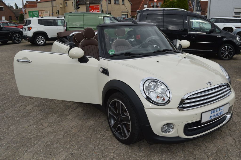 Bild des Angebotes MINI Cooper Cabrio 1.6 16V Chili Leder/Navi/Xenon/SH