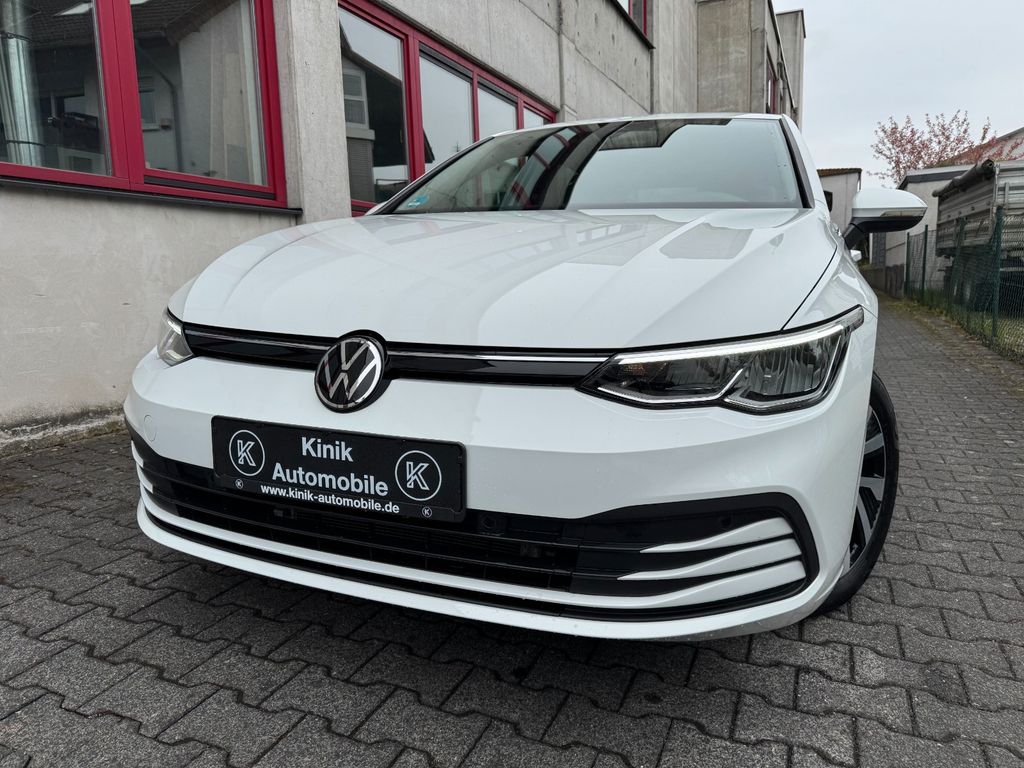 Bild des Angebotes Volkswagen Golf VIII 2.0 TDI Lim. Life 1.HAND~LED~RFK~SHZ