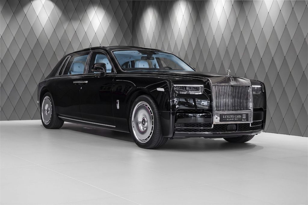 Rolls-Royce Phantom EWB 2027 BLACK/BLUE STARLIGHT FULL
