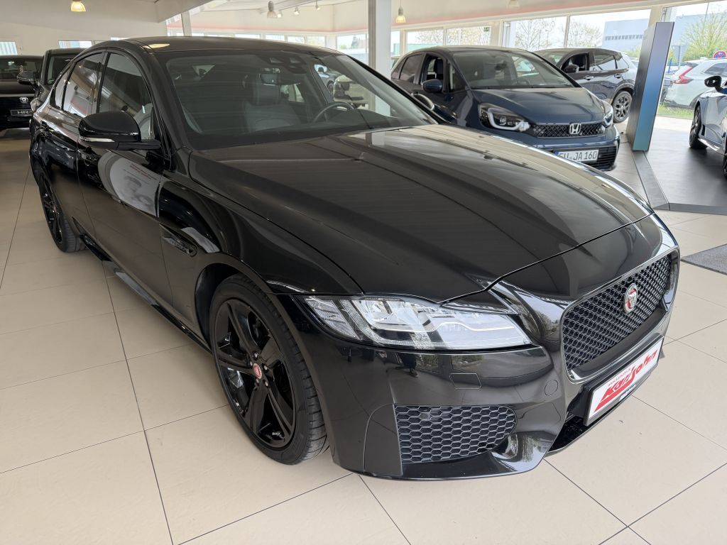 Bild des Angebotes Jaguar XF 20d Aut. Chequered Flag