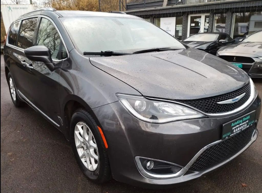 Bild des Angebotes Chrysler Pacifica Leder 9 Gang viele extras