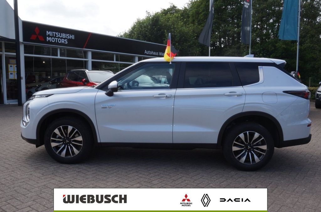 Mitsubishi Outlander Plug-in Hybrid 2,4 Diamant Plus **Navi