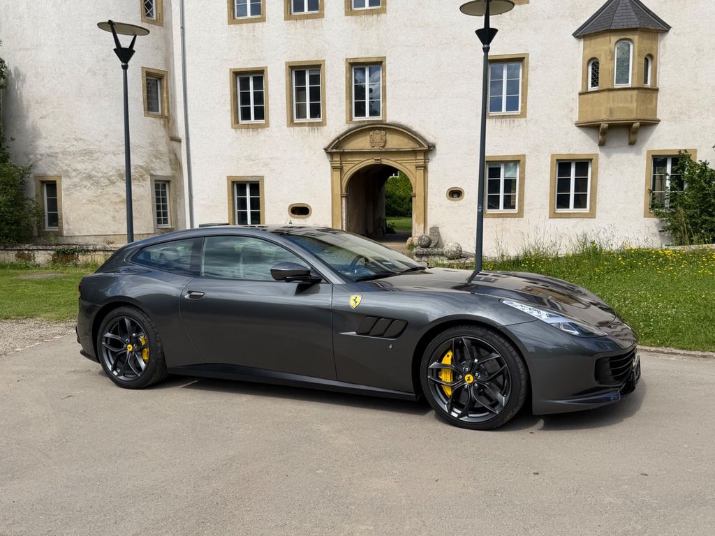 Bild des Angebotes Ferrari GTC4Lusso 3.9 V8 T DCT FERRARI POWER CARBON