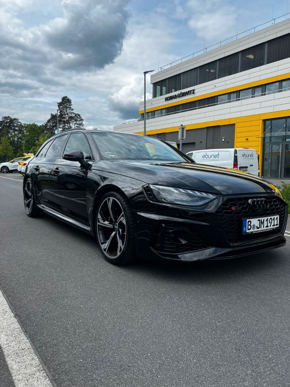 Bild des Angebotes Audi RS4 2.9 TFSI // 8-fach bereift 20" // B&O