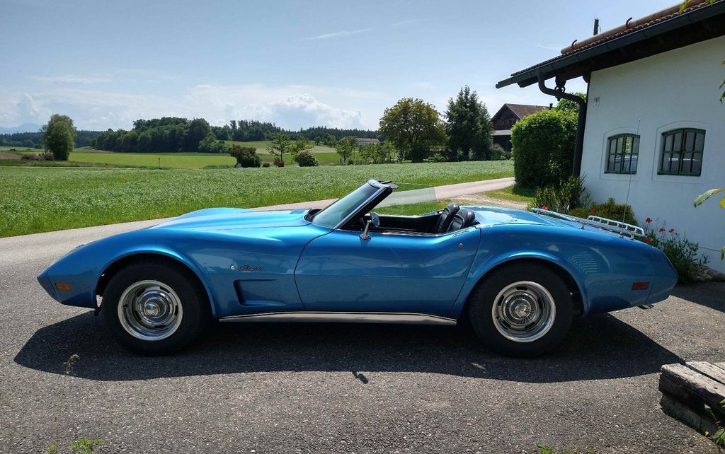 Bild des Angebotes Corvette C3 Cabrio 74 Autom. 5,7 L82 Motor 300PS Hardtop