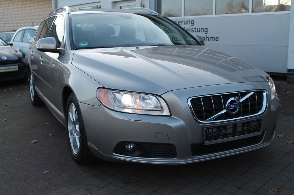 Bild des Angebotes Volvo V70 Kombi Summum