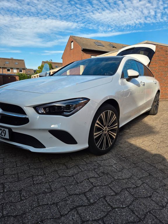 Bild des Angebotes Mercedes-Benz CLA 180 Shooting Brake Progressive