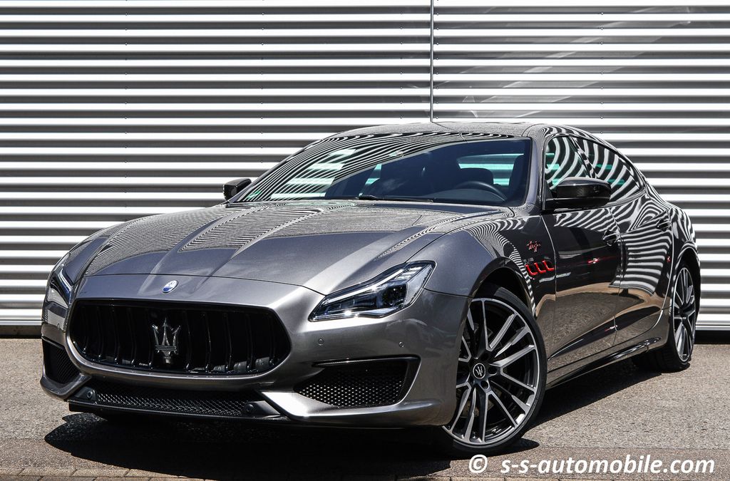 Bild des Angebotes Maserati Quattroporte V8 Trofeo B&W Carbon Unfallfrei!