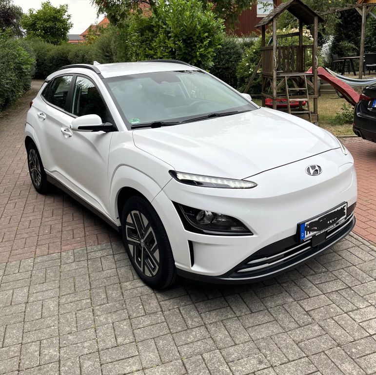 Bild des Angebotes Hyundai KONA ELEKTRO - SELECT - 1. Hand + Garantie