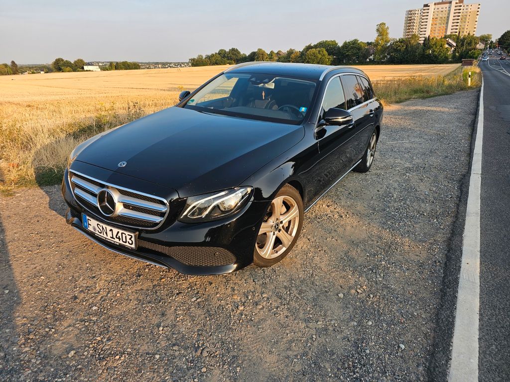Bild des Angebotes Mercedes-Benz E 350 d T AVANTGARDE Autom. AVANTGARDE