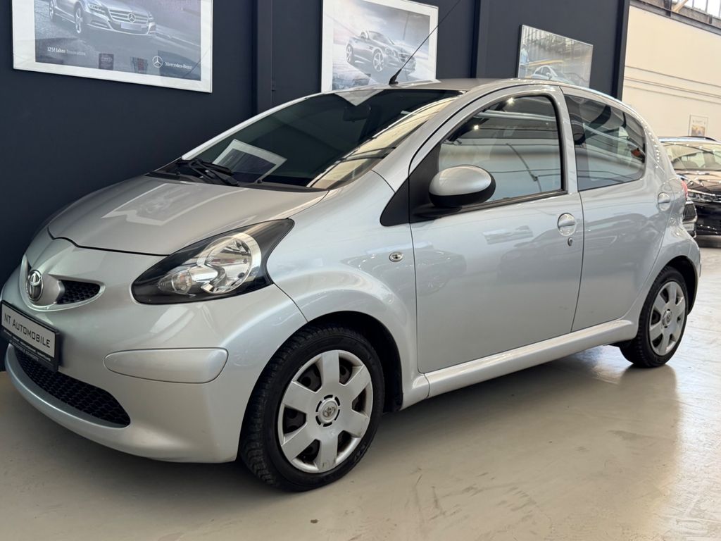 Bild des Angebotes Toyota Aygo City Automatik Klima EFH TÜV + Service NEU