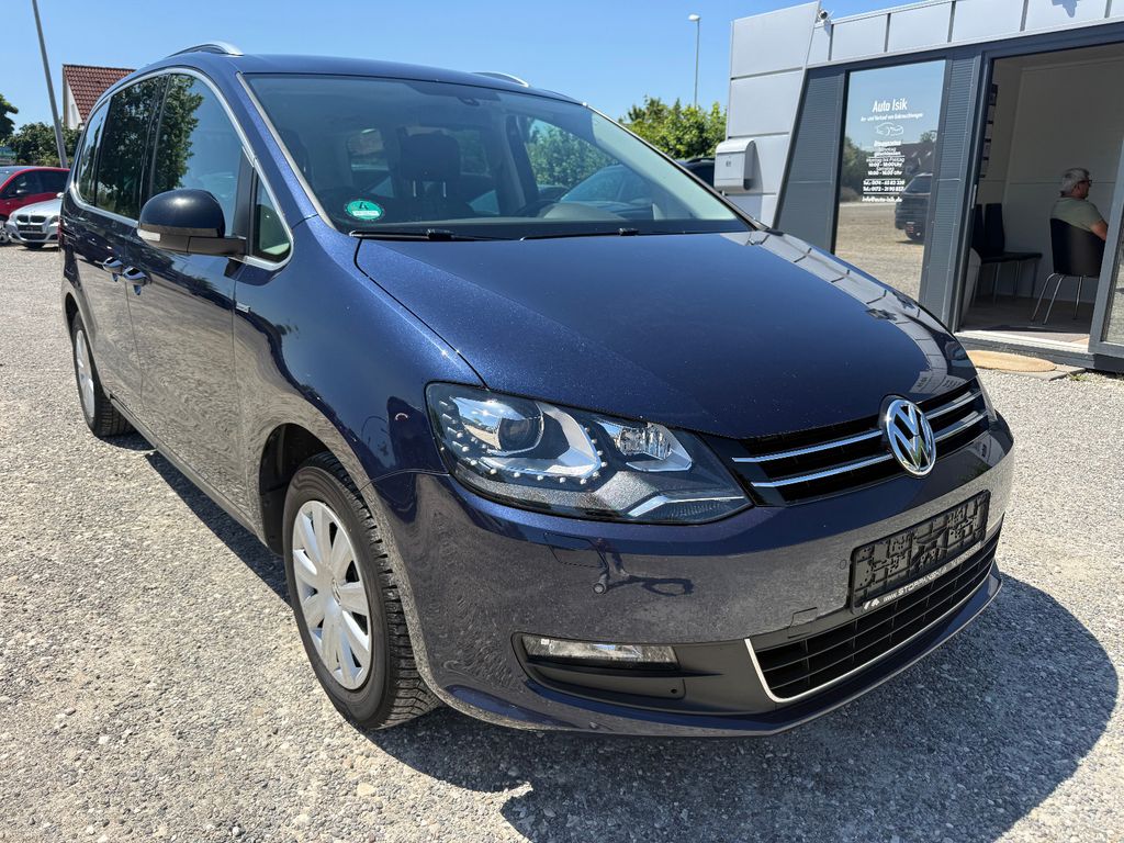 Bild des Angebotes Volkswagen Sharan Match BMT Automatik/NAVI/AHK/1.HAND